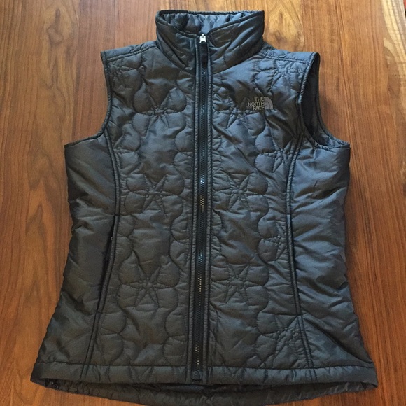 The North Face Jackets & Blazers - NWT The North Face Gray Lily thermal vest, S